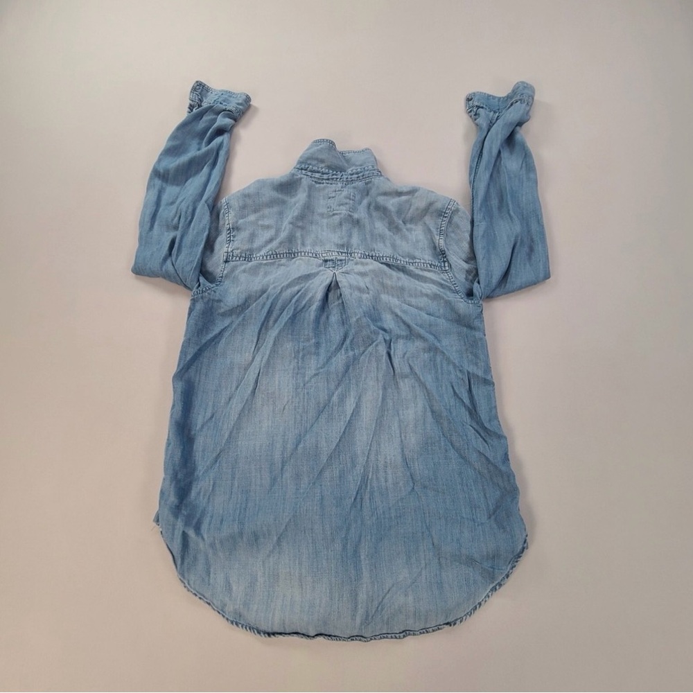 American Eagle Womens Shirt Blue Denim Boyfriend Fit Button Down Long Sleeve M - Picture 2 of 4